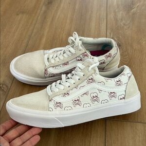 Worn once - VANS Old Skool Skull Sneakers